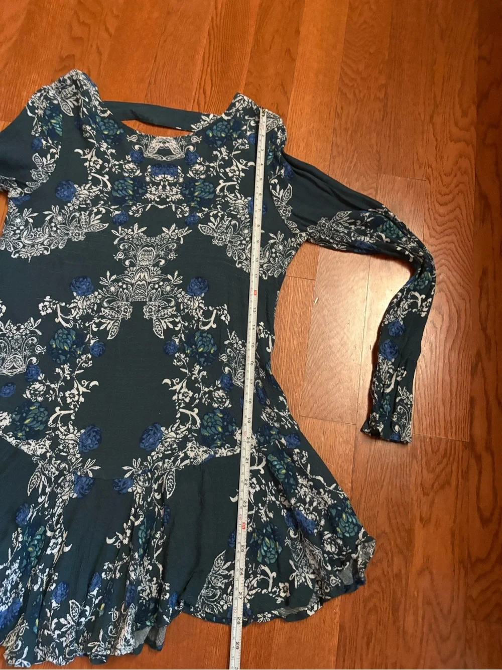 Free People Smooth Talker Tunic Mini Dress. blue/white floral mini dress. XS